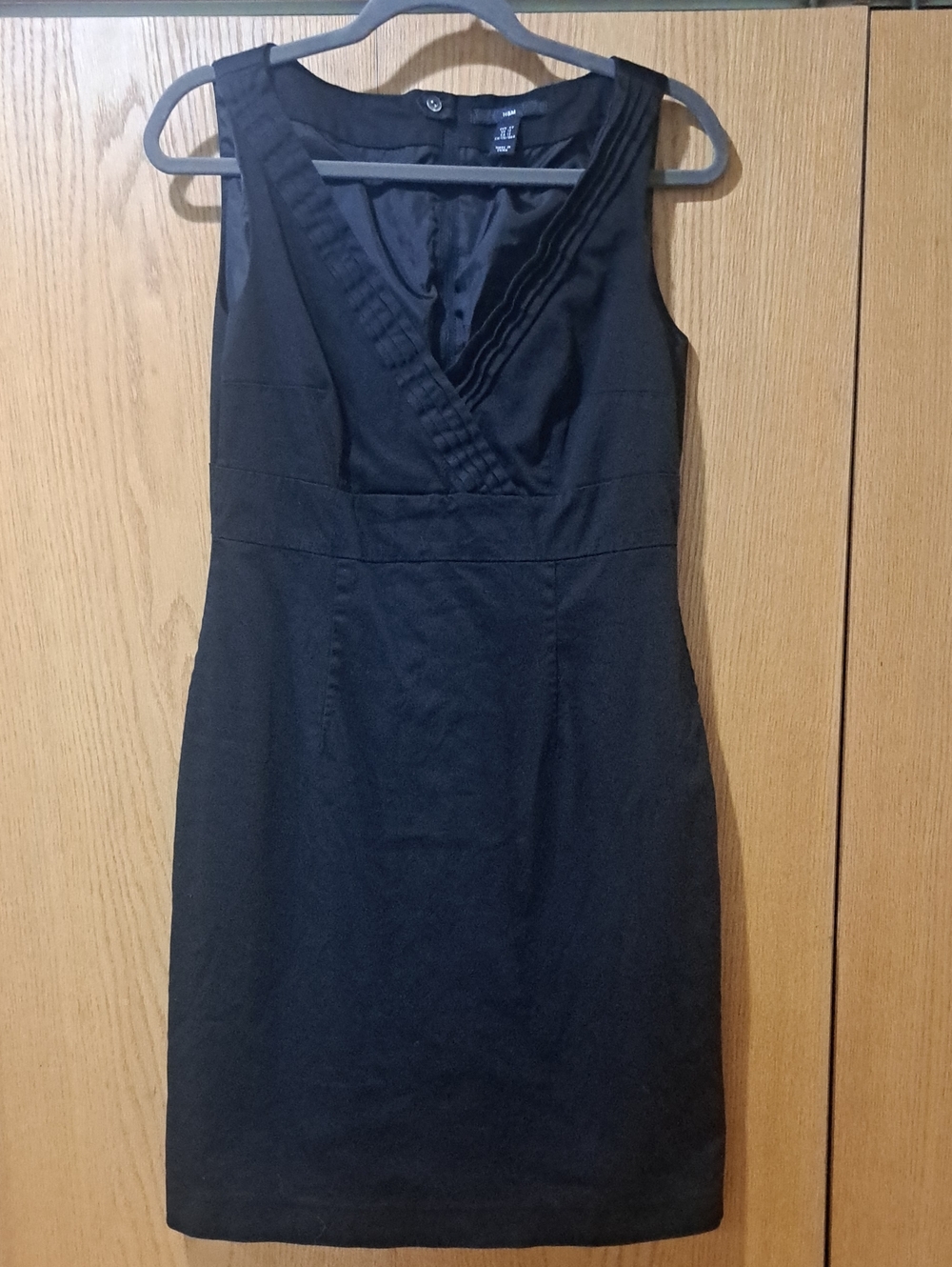 H&M Classic Black Sleeveless Dress